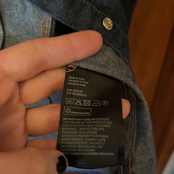 H&M dark denim snap front shirt - Picture 6 of 7